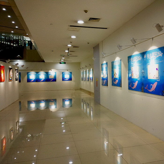 Watched Eleanore‘s First Art Exhibition